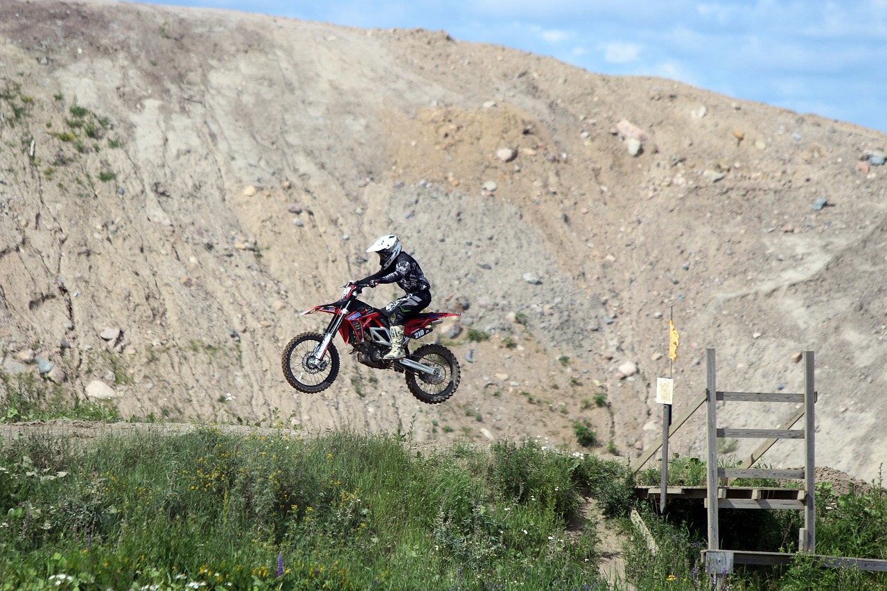 KTM 390 ADV全新升级，越野探险的理想选择，最新消息一览